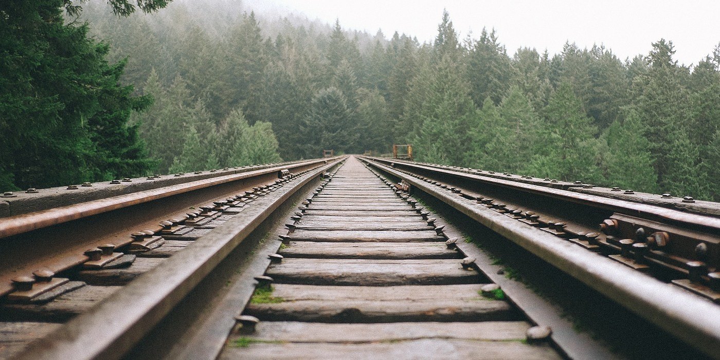 conviene viajar en tren, autobus o avión por europa