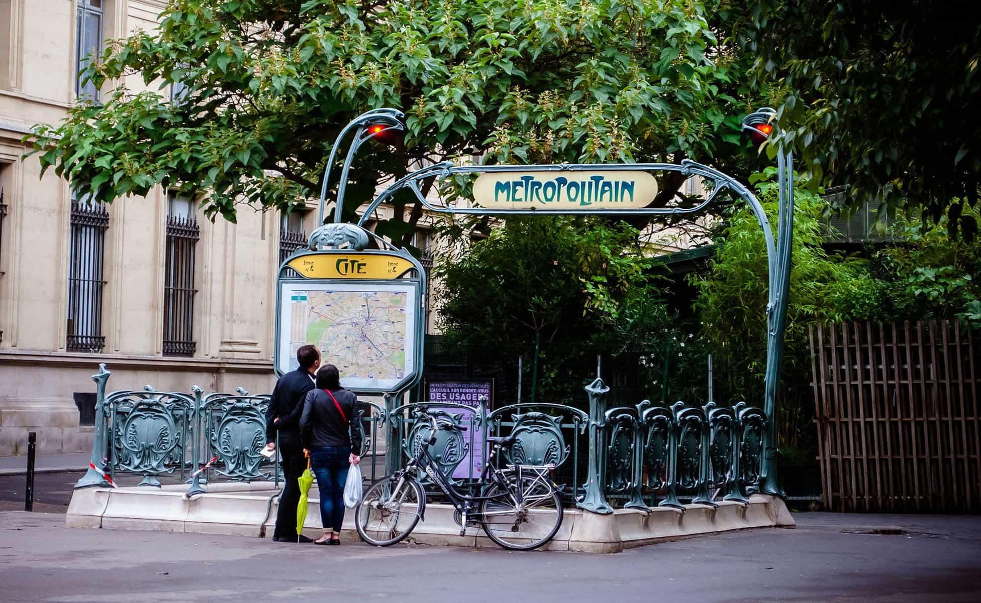 cómo funciona el transporte público en parís-min