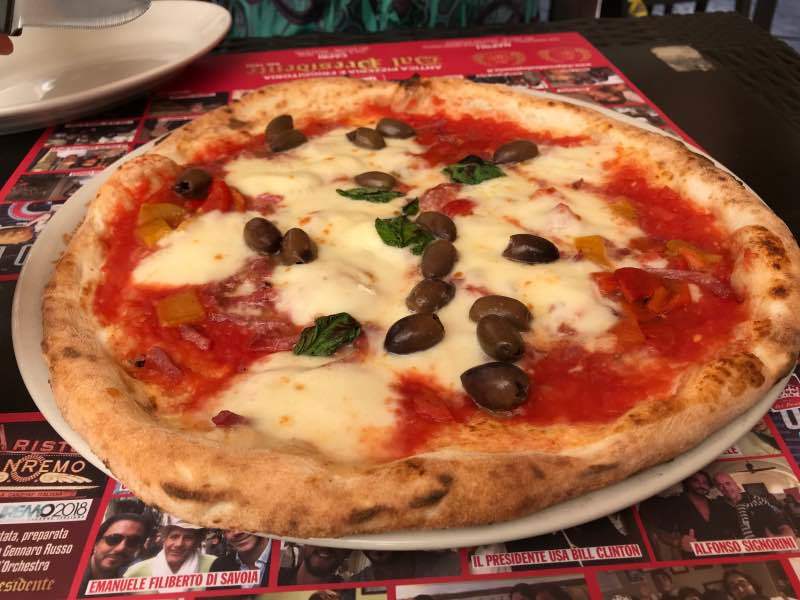 Pizza napolitana